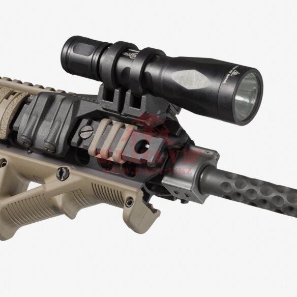 Крепление для фонаря и ЛЦУ на Picatinny Magpul® Rail Light Mount Right Side MAG498 (Black)