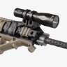 Крепление для фонаря и ЛЦУ на Picatinny Magpul® Rail Light Mount Right Side MAG498 (Black)