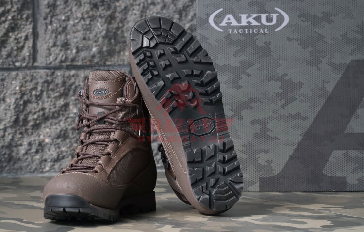 Тактические мембранные ботинки AKU Pilgrim GTX Combat FG M (Brown)