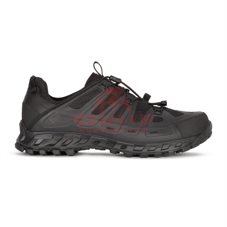 Тактические мембранные кроссовки AKU Selvatica Tactical GTX (Black)